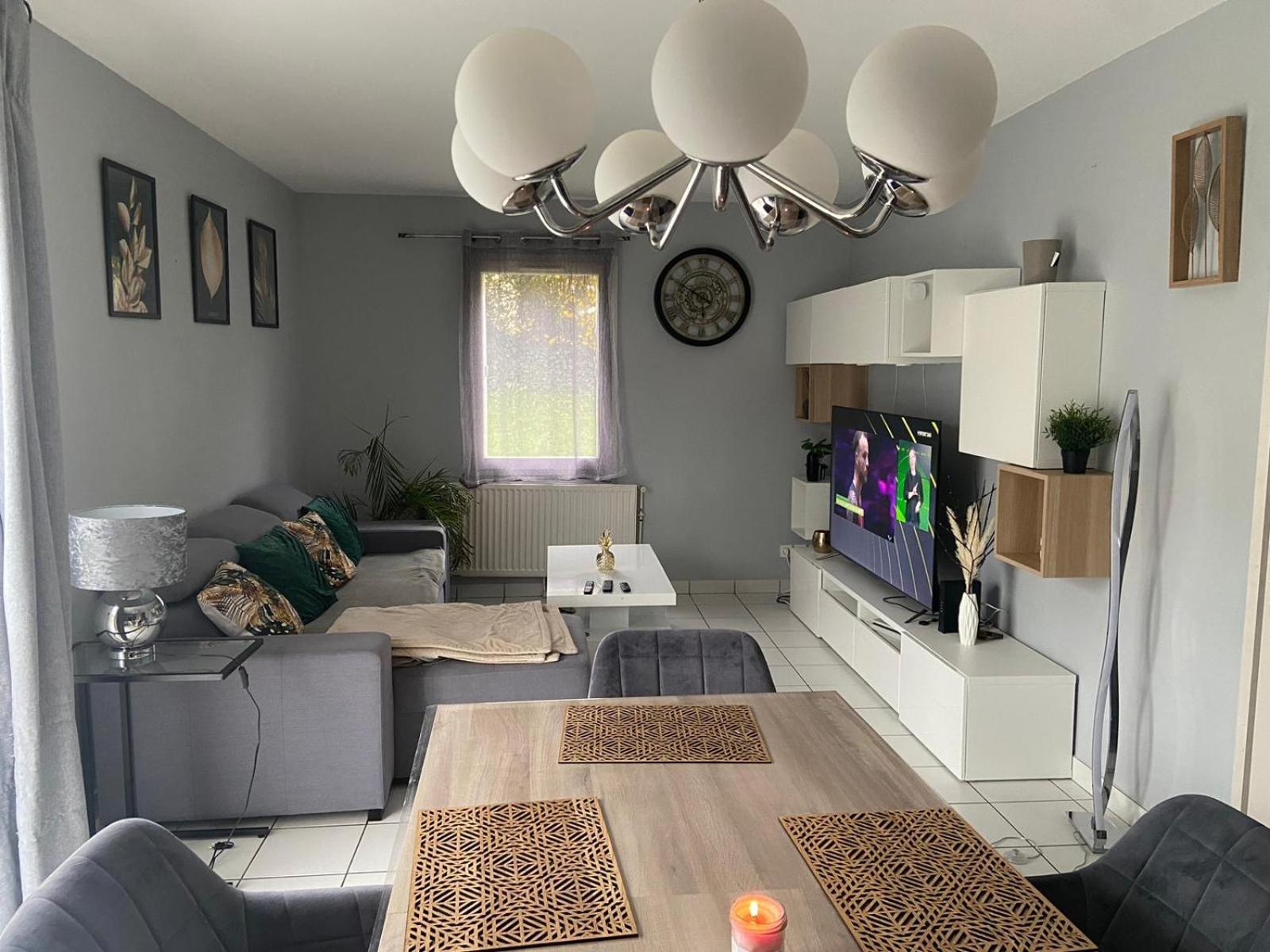 Chambre Avec Balcon Proche Vichy Saint-Rémy-en-Rollat エクステリア 写真